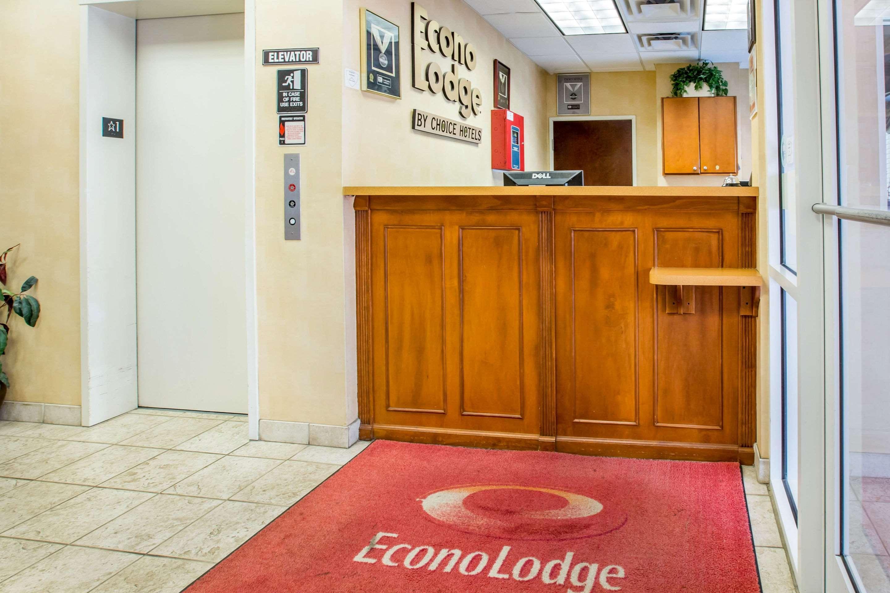 Econo Lodge Valdosta Exteriör bild