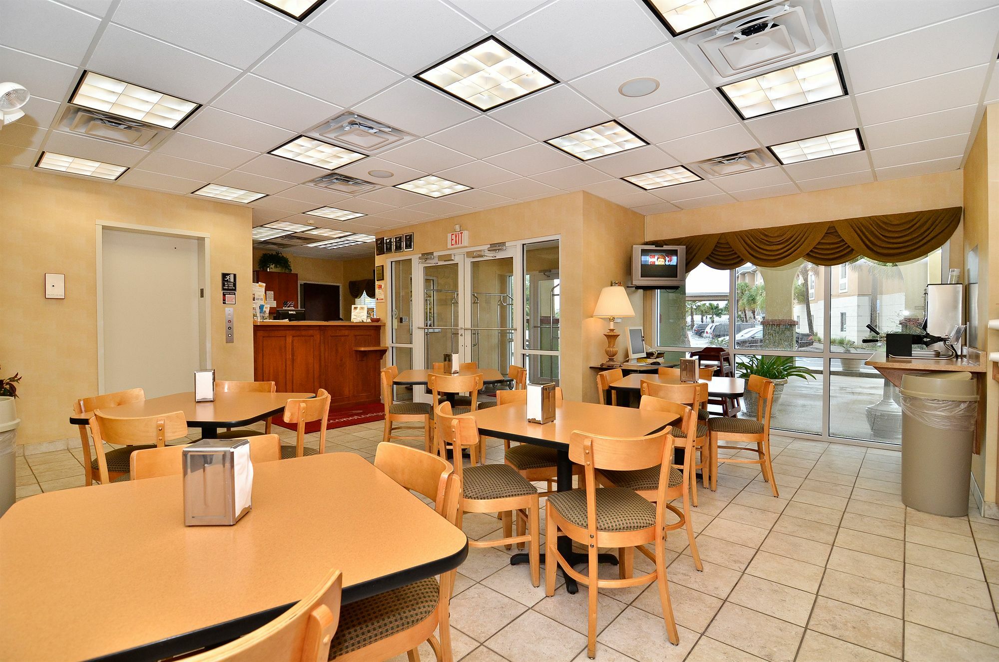 Econo Lodge Valdosta Exteriör bild